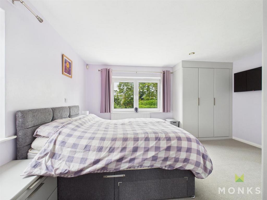 CAM01420 G0-PR0783-STILL013.jpg