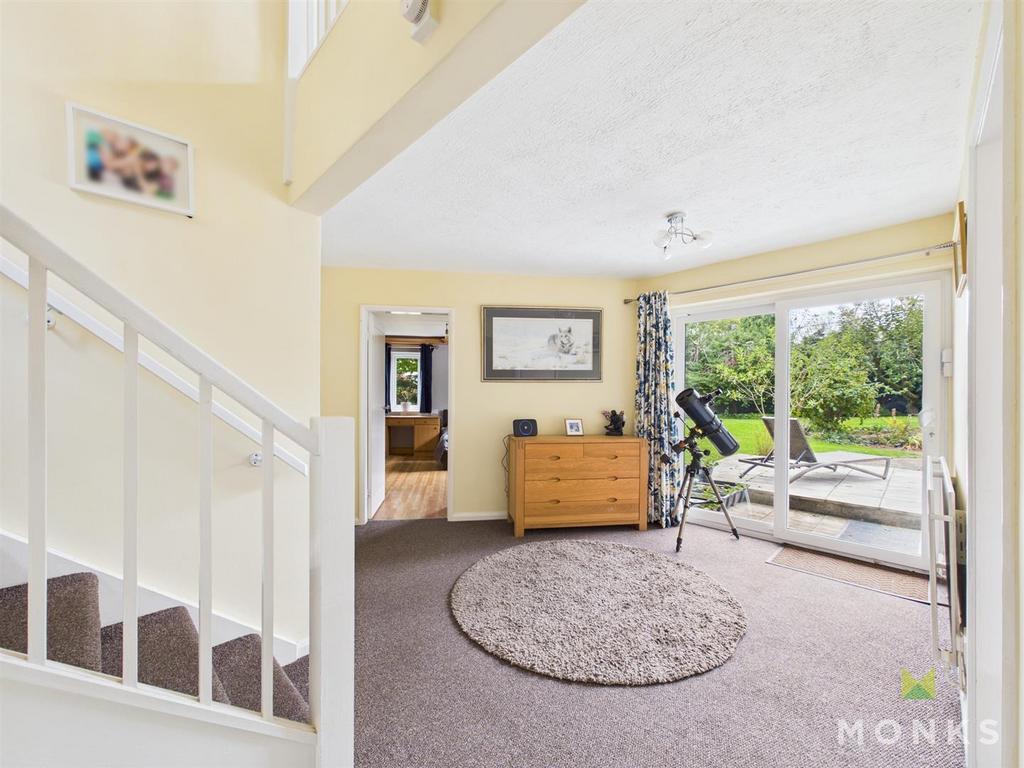 CAM01420 G0-PR0783-STILL001.jpg