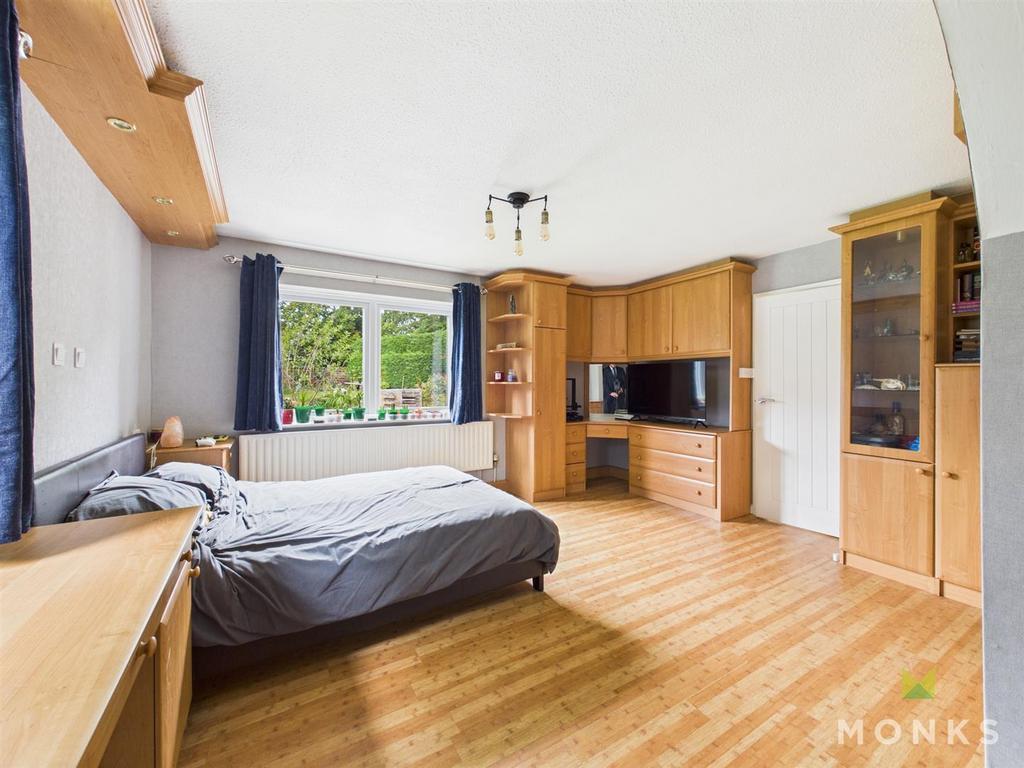 CAM01420 G0-PR0783-STILL007.jpg