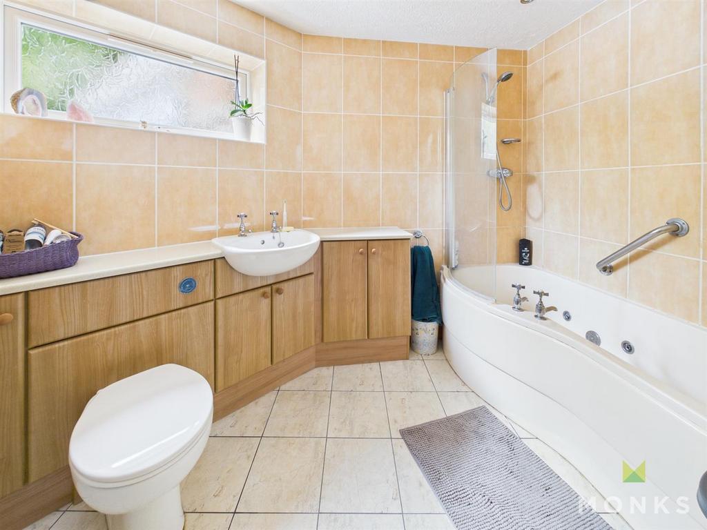 CAM01420 G0-PR0783-STILL008.jpg