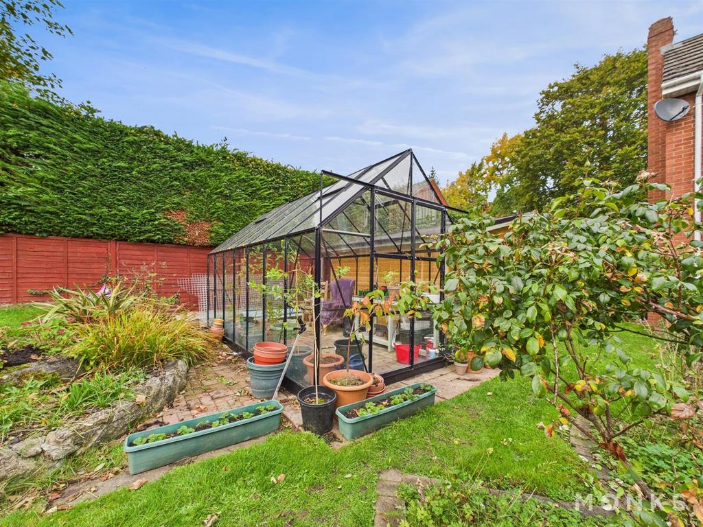 CAM01420 G0-PR0783-STILL026.jpg