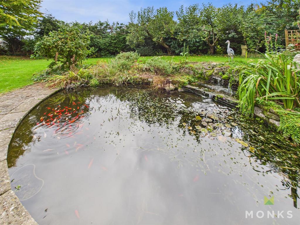 CAM01420 G0-PR0783-STILL024.jpg