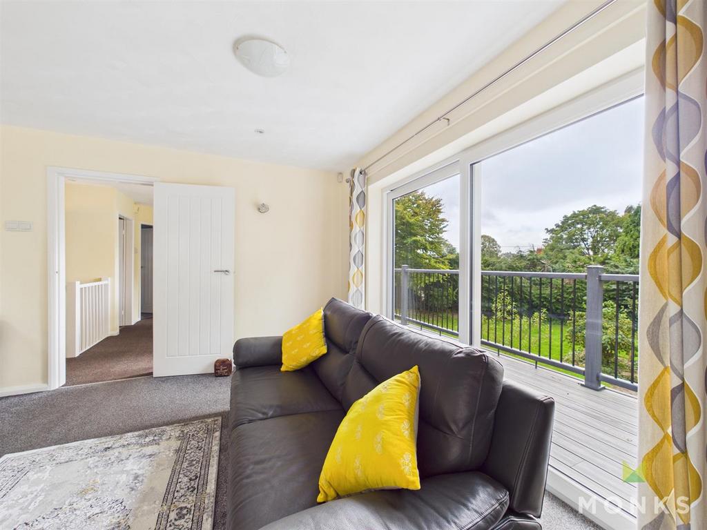 CAM01420 G0-PR0783-STILL019.jpg