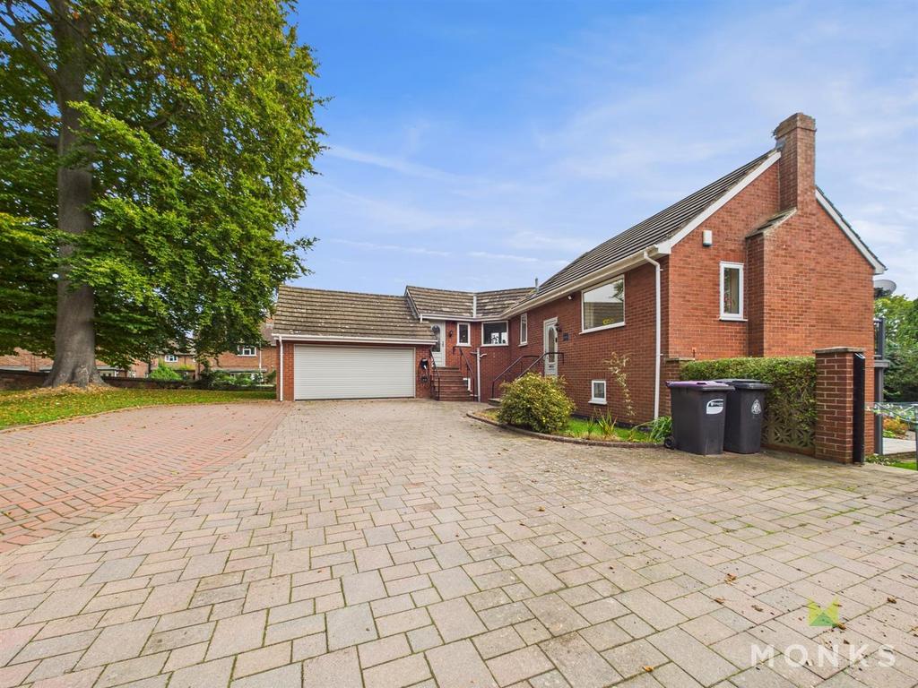 CAM01420 G0-PR0783-STILL034.jpg