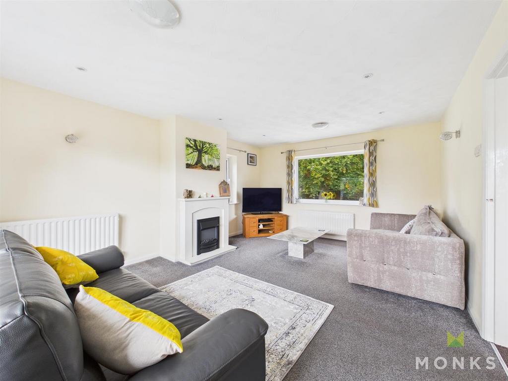 CAM01420 G0-PR0783-STILL018.jpg