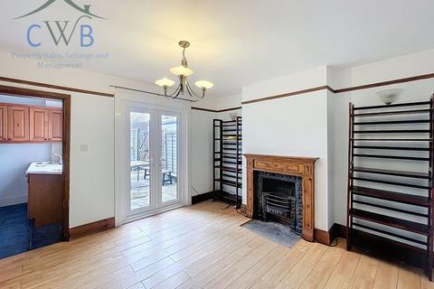 2 bedroom terraced house to rent, High Street, Wouldham, ME1