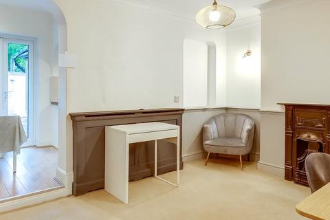 undefined, Queen Street, Oxfordshire RG9