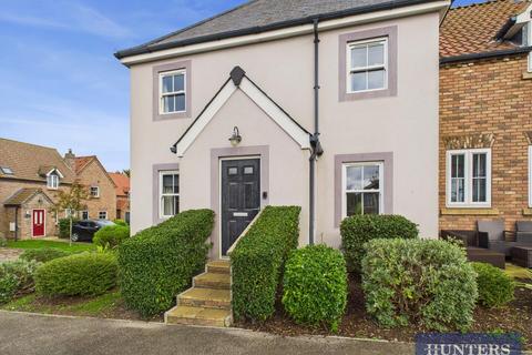 4 bedroom end of terrace house for sale, Hudson Avenue, The Bay, Filey