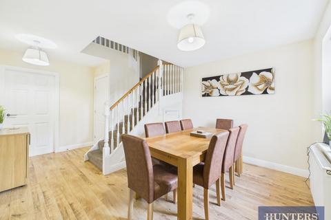 4 bedroom end of terrace house for sale, Hudson Avenue, The Bay, Filey