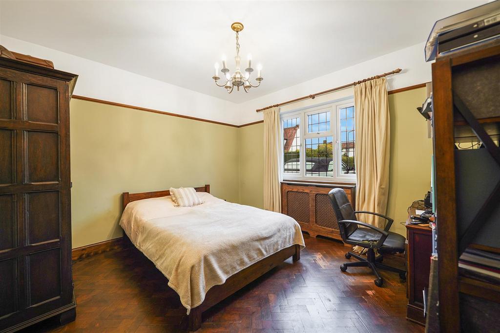 35 Medway Gardens - PZz Rne Ls Il Iq I87d0nag.jpg