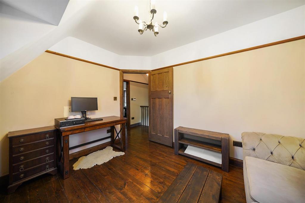 35 Medway Gardens - VDI5e Oj GAj0 Lue8 En RQS.jpg
