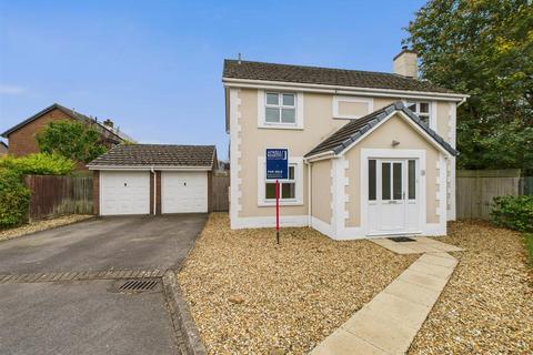 3 Bodman Close, Chippenham, SN15 3YE