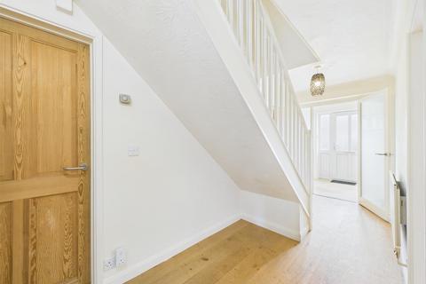 3 Bodman Close, Chippenham, SN15 3YE