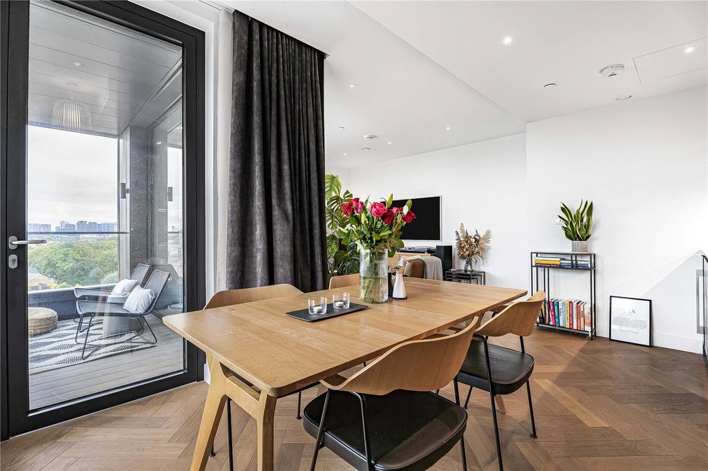 Kitchen/Reception