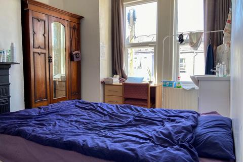 6 bedroom house to rent, Brading Road, Brighton BN2