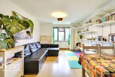 undefined, Teresa Mews, Walthamstow