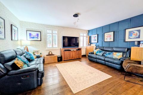 5 bedroom end of terrace house for sale, Commercial Street, Trimdon Colliery