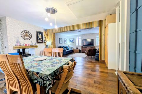 5 bedroom end of terrace house for sale, Commercial Street, Trimdon Colliery