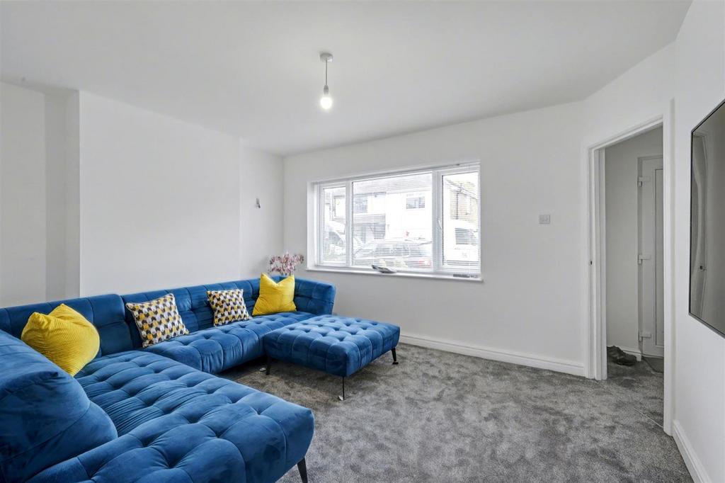 Lounge/Sitting Room