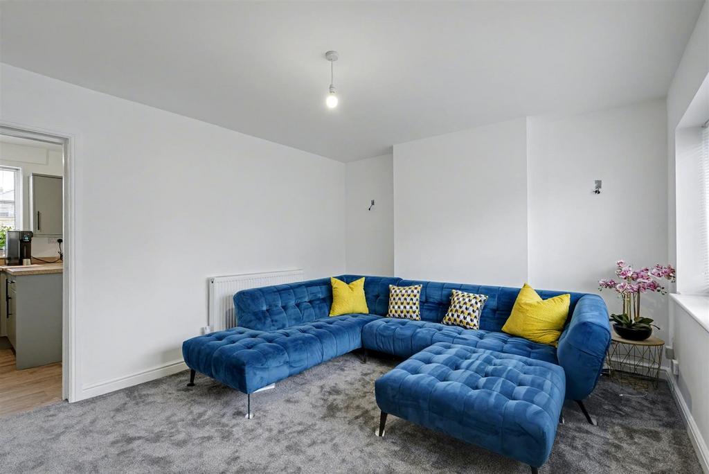 Lounge/Sitting Room