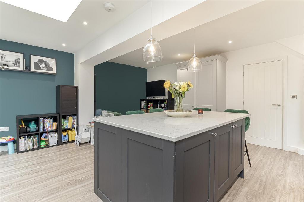 Dining Kitchen - B.jpg