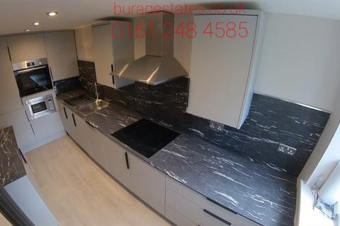 5 bedroom house to rent, Parrs Wood Road, Manchester M20