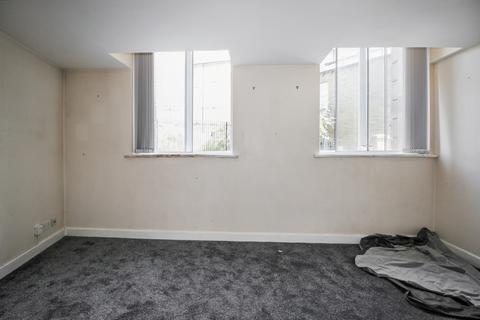 undefined, Apt 5, Howgate House, 3 Wellington Road, Dewsbury WF13 1HF