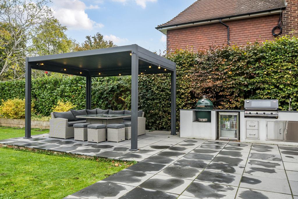 1365825-3-68ef6ea...