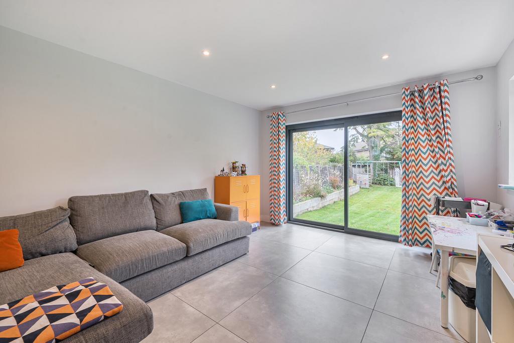 1365825-2-68ef6ea...