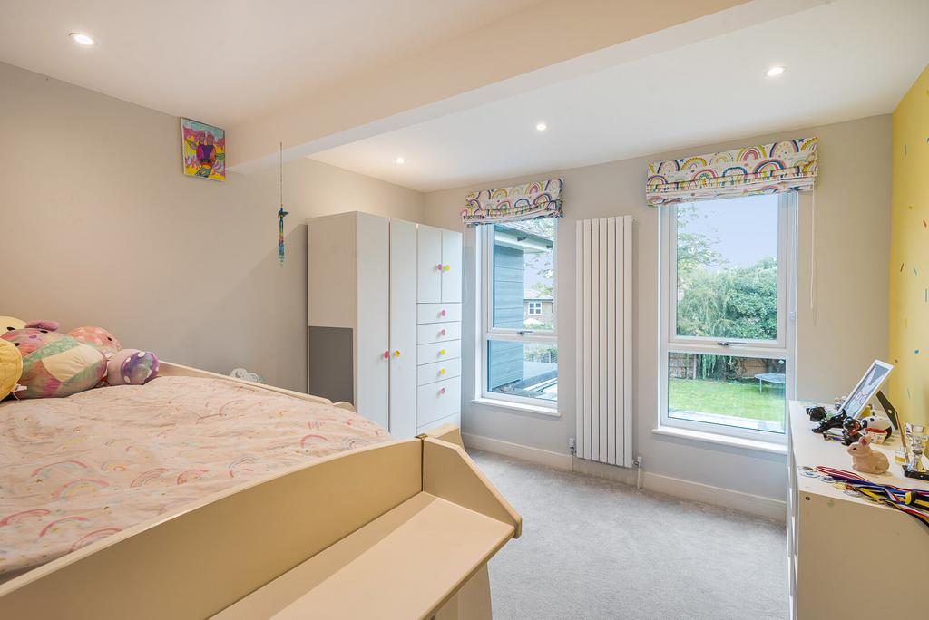 1365825-18-68ef6f...