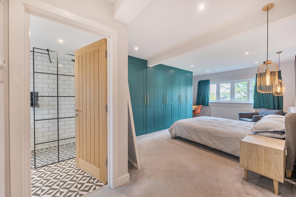 1365825-19-68ef6f...