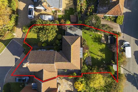 4 bedroom detached house for sale, Alegria, 6 Baldwins Place, Harrietsham
