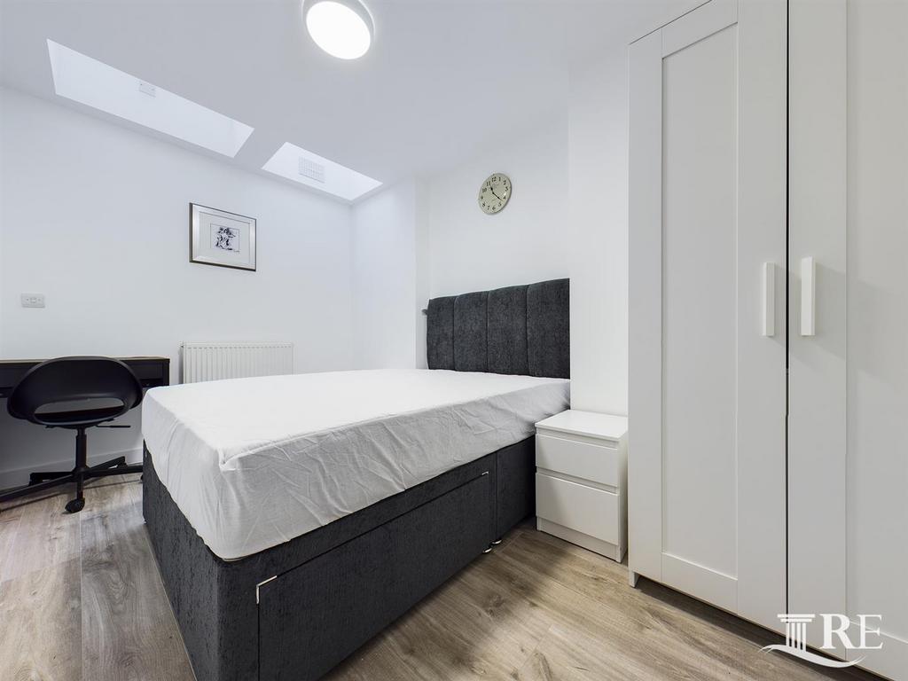 Room 2.jpg