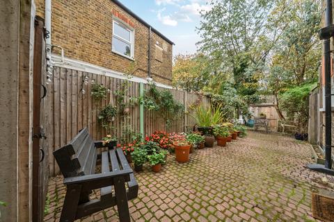 undefined, Fortescue Road, Colliers Wood, London, SW19