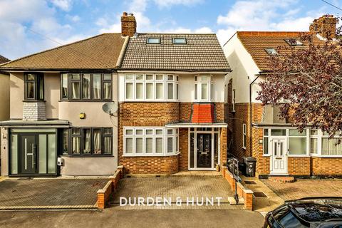 undefined, Walden Way, Hainault, IG6