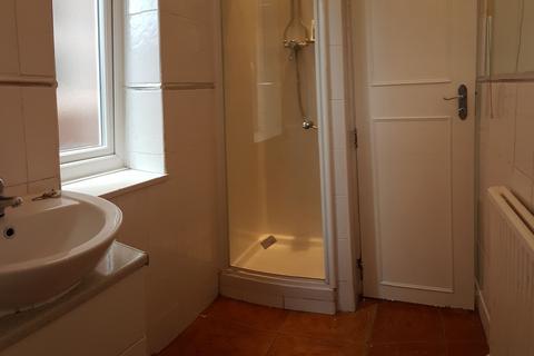 9 bedroom terraced house to rent, Wellington Road, Fallowfield, Manchester
