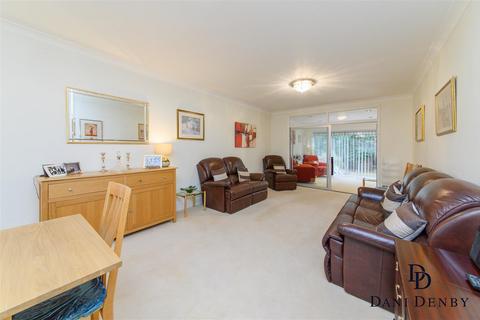 4 bedroom detached house for sale, Hazel Gardens, Edgware HA8