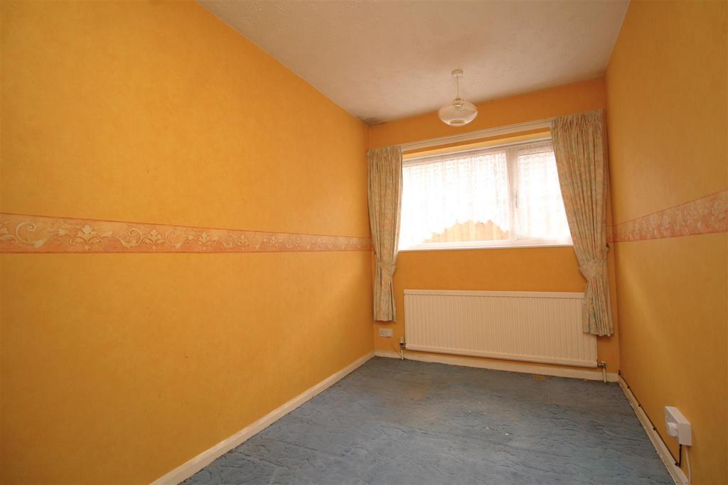 Bedroom 3 .JPG