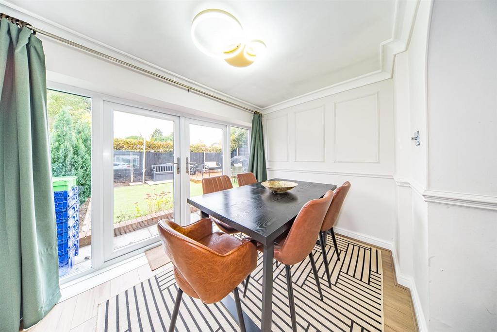 2-Cartmel-Drive-19.jpg