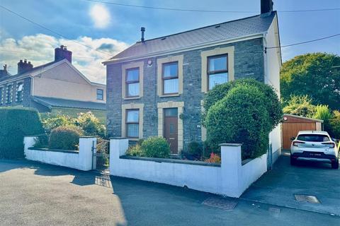 Maesquarre Road, Ammanford