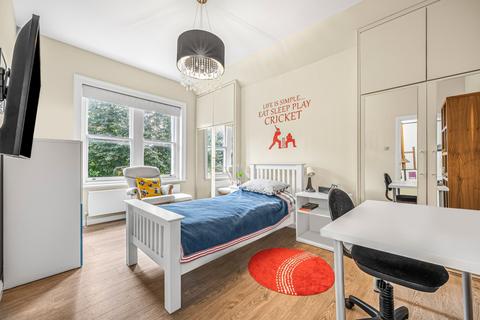 15b Arkwright Road, London, NW3 6AA