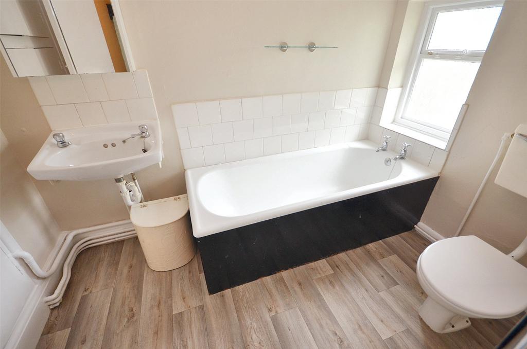9 - Bathroom
