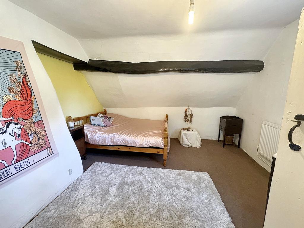 5 - Bed