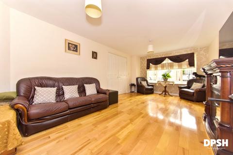 4 bedroom detached house for sale, Waggon Road, Leeds