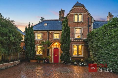 5 bedroom semi-detached house for sale, Elm Road, Reading, RG6