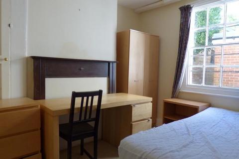 5 bedroom house to rent, Tyndale Road