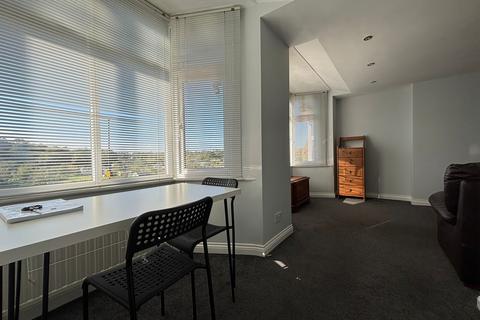 undefined, Moorfield, Newcastle upon Tyne NE2