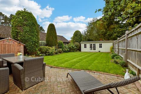 undefined, Nuthurst Street, Horsham RH13