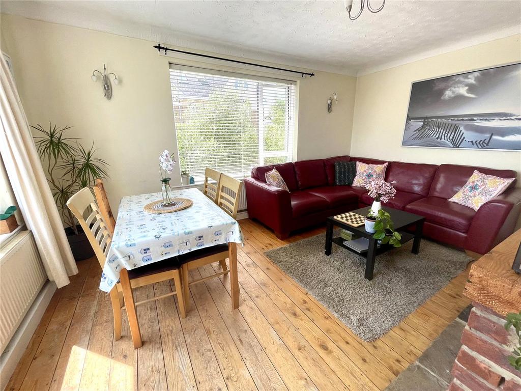 Living/Dining Room