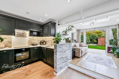 2 bedroom terraced house for sale, Reed Close, London SE12